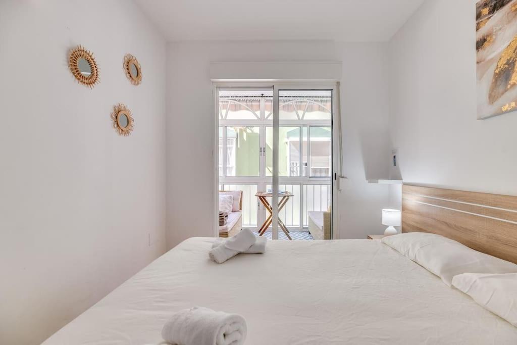 Encantador Apartamento Cerca Del Mar Málaga Exterior foto